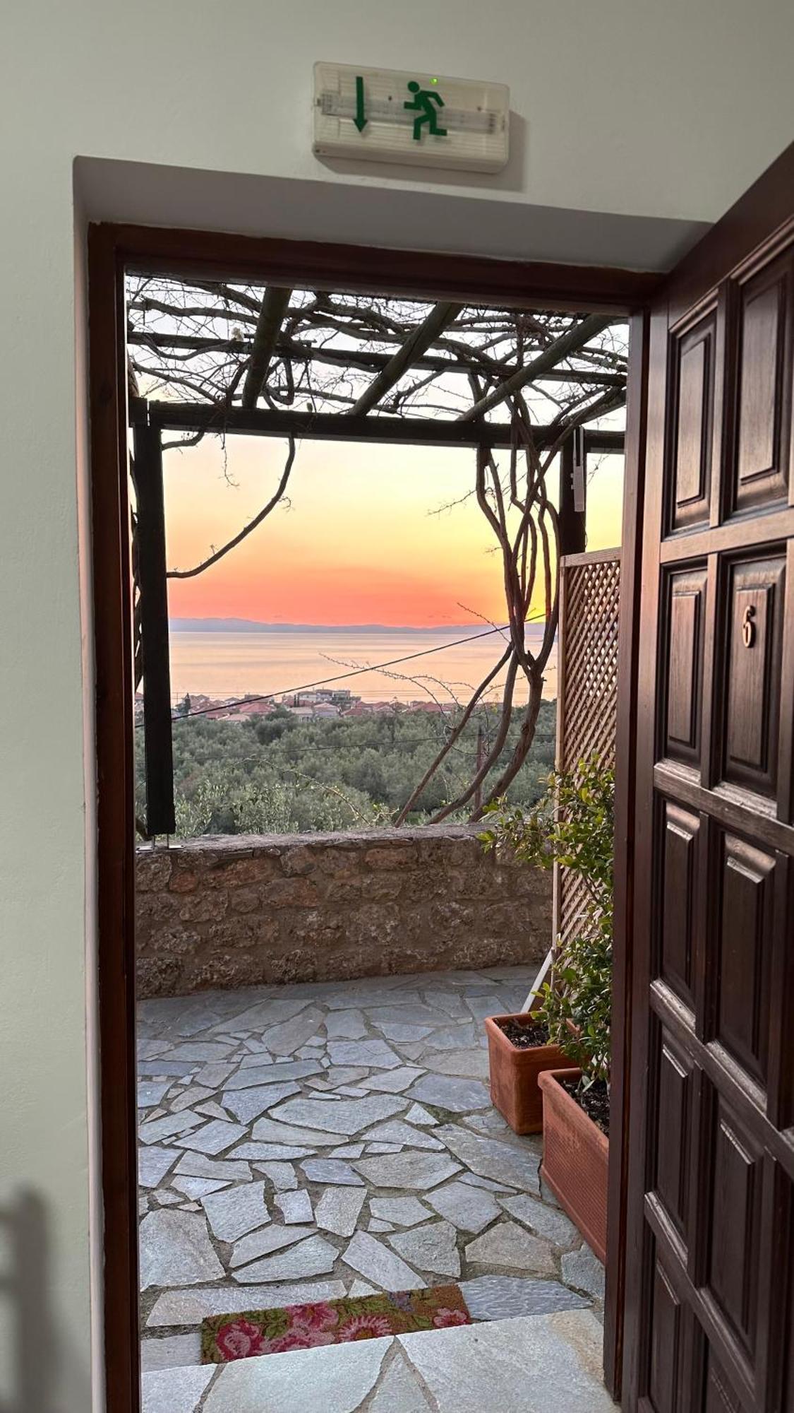 Papanestoras Apartments Kardamyli Zewnętrze zdjęcie